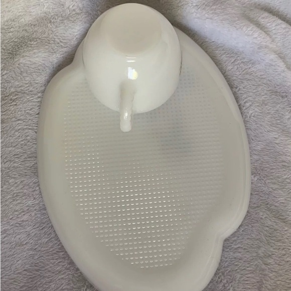 Vintage Federal Milk Glass Lunch Snack Plate + TeaCup Rosecrest Red Roses 2 Sets - Picture 11 of 12